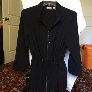 Chico’s Zenergy Women’s Black light jacket. S